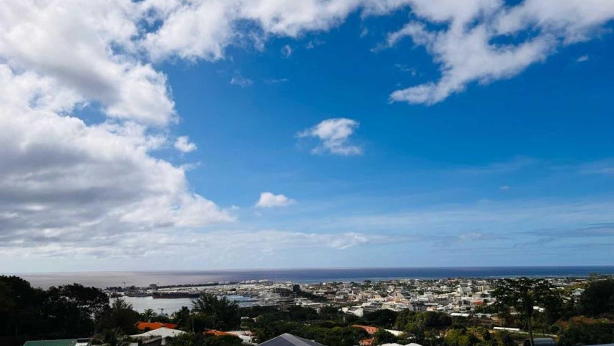 TAHITI - Fare Temahana Papeete  Luaran gambar